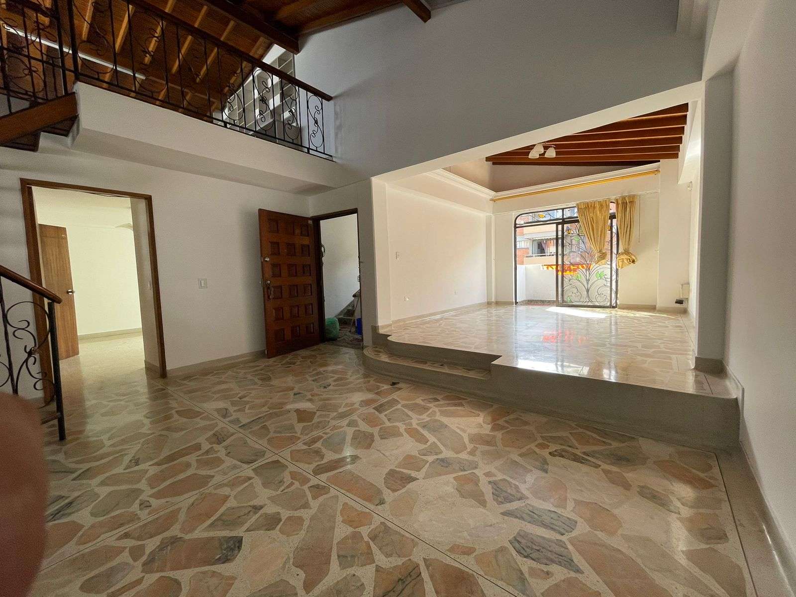 Apartacasa en Renta Calazans