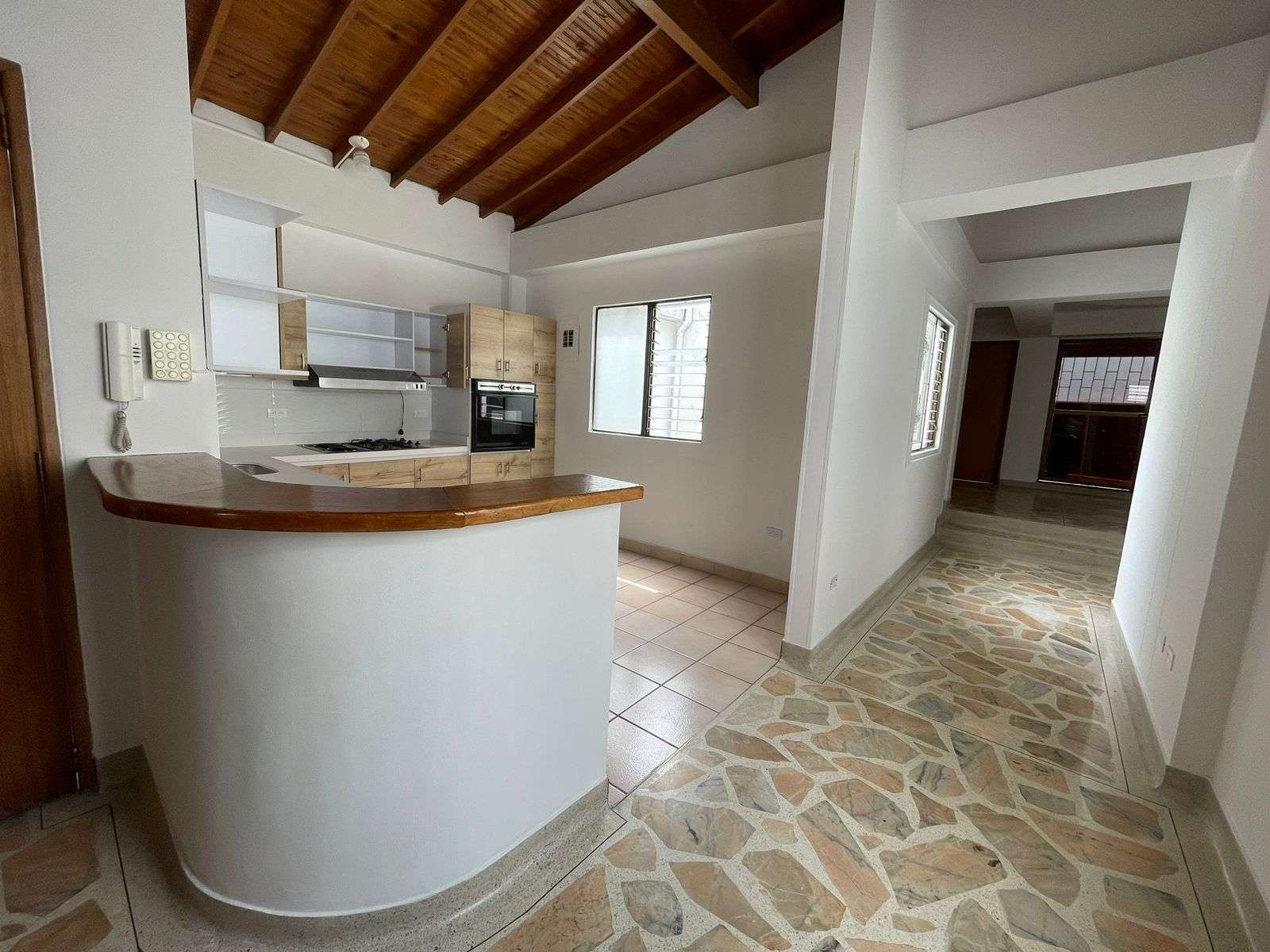 Imagen 7 de la propiedad Apartacasa en Renta Calazans