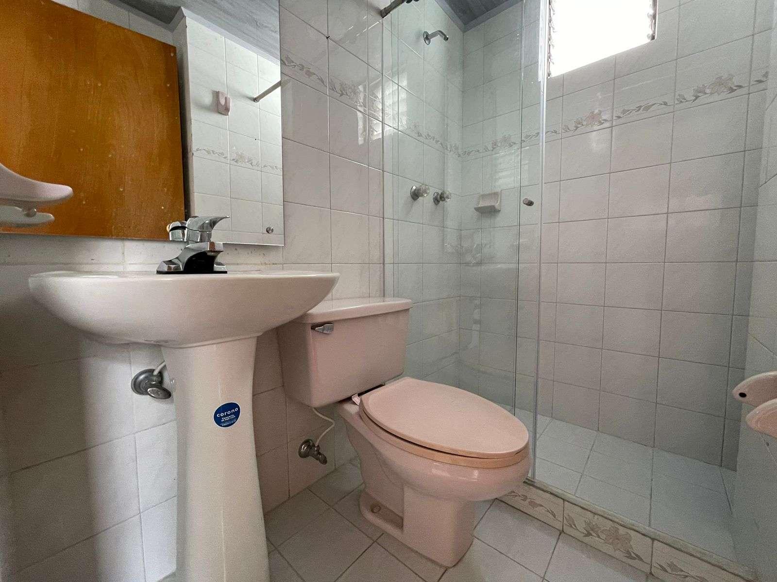 Imagen 5 de la propiedad Apartacasa en Renta Calazans