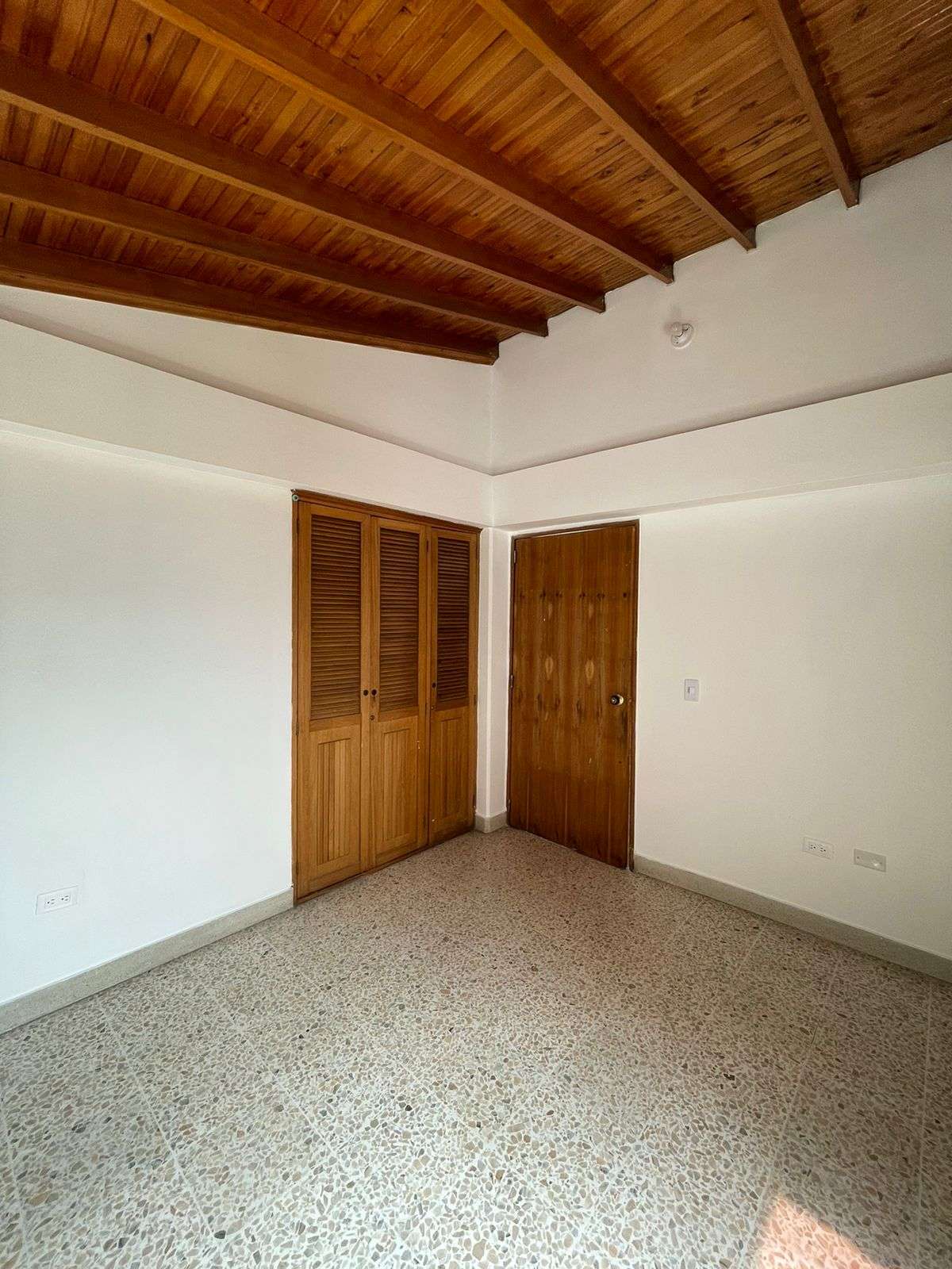 Imagen 3 de la propiedad Apartacasa en Renta Calazans