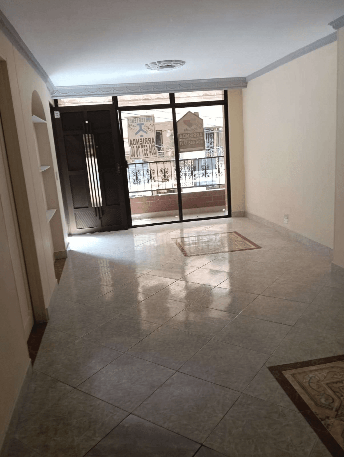 Casa y apartaestudio en venta en las Cabañas,Bello
