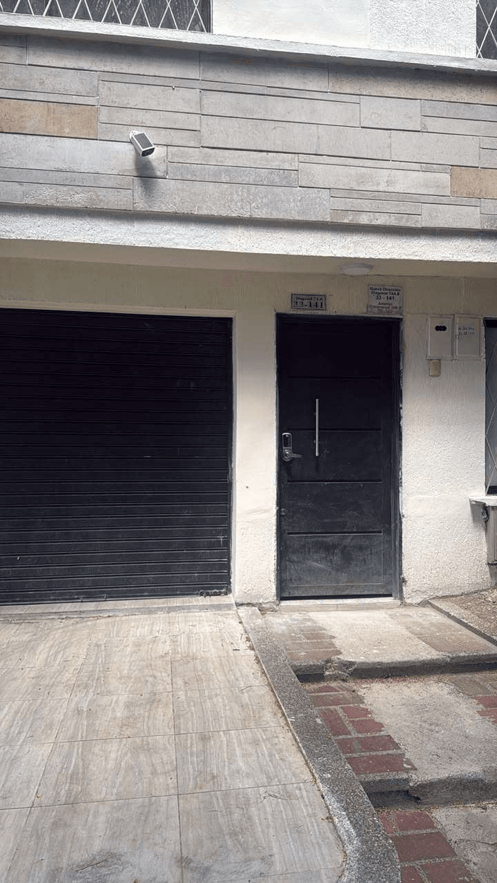 Imagen 2 de la propiedad Casa en venta, Laureles Avenida Nutibara